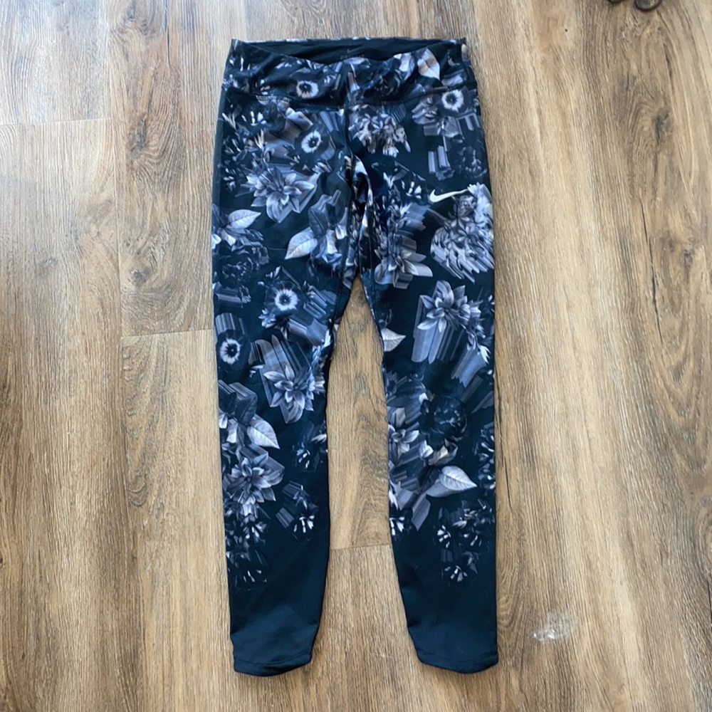 Nike Dri-Fit leggings, size small - Picture 2 of 7